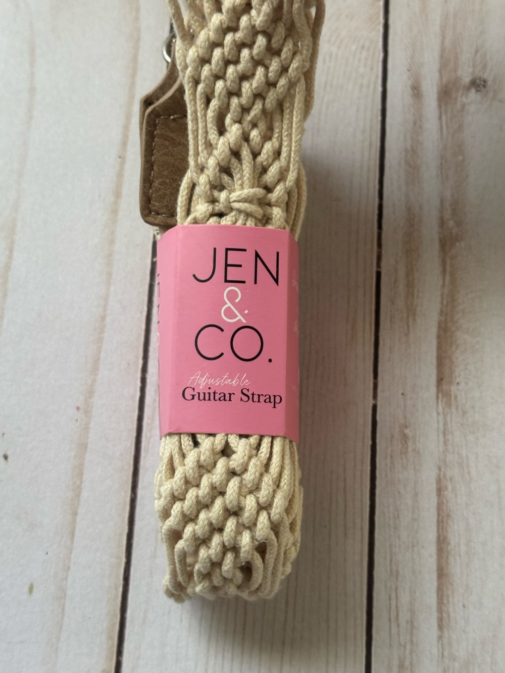 Jen & Co guitar strap NWT